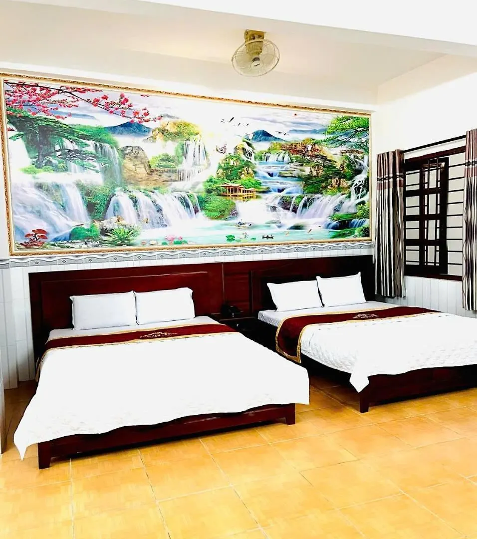 Hung Anh Hotel Ho Chi Minh City 2*,